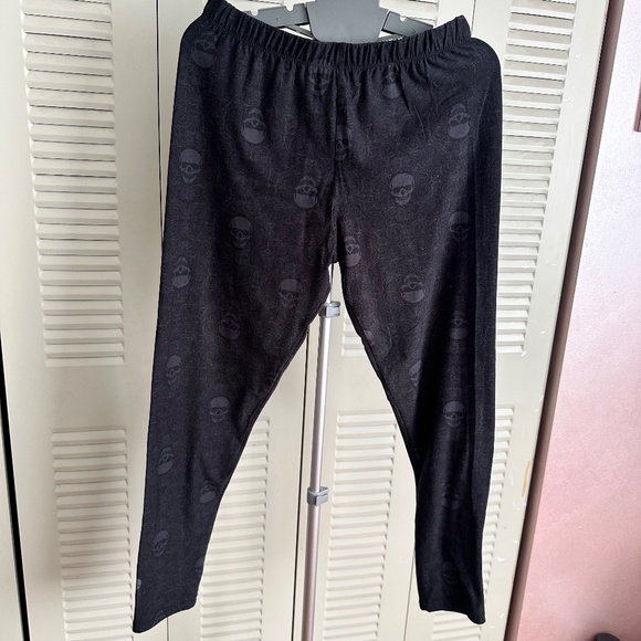 Sweetlegs Phantom Plus Leggings - Picture 2 of 5